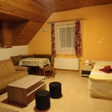 Apartman V Zachranne Stanici Pasicka Prosec  Екстериор снимка